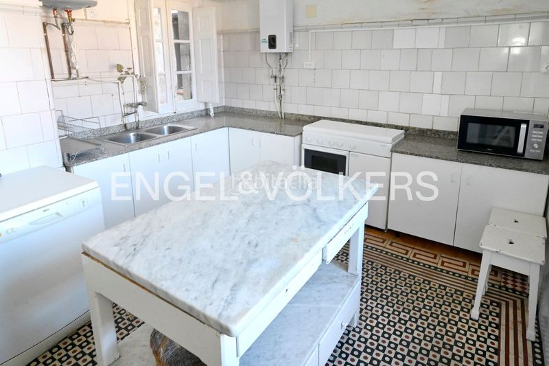 Foto a11a709f-9685-443c-831b-441097ef75d5. Haus mit heizung parking in Centro Laredo