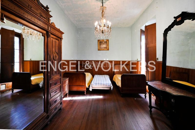 Foto d773deb8-0870-4d82-942a-d963bba1fd4d. Haus mit heizung parking in Centro Laredo