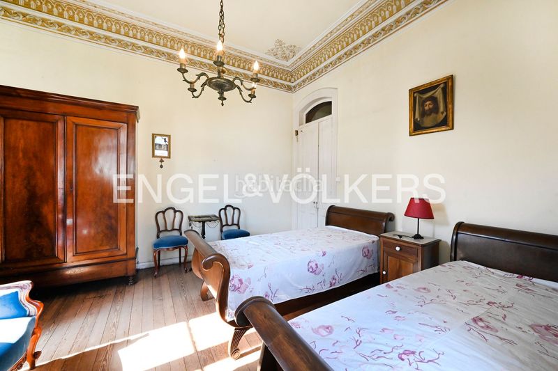 Foto e93d0a0b-64a6-49a9-a710-94f3ca20b470. Haus mit heizung parking in Centro Laredo