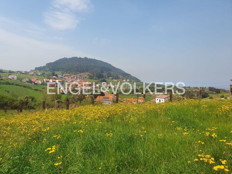 Foto 0ff940b9-d6b3-4aa4-b95b-8f8b31a8f881. Casa amb calefacció aparcament piscina a Val de San Vicente