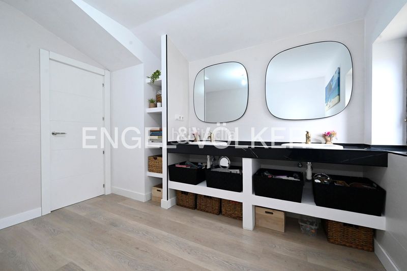 Foto 102f7f87-d451-47ed-a773-4d2d0b1c8373. Casa amb calefacció aparcament a Suances