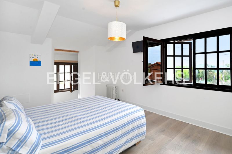 Foto d652f6d9-1d46-4e8d-8b19-75b0cdf49594. Casa amb calefacció aparcament a Suances