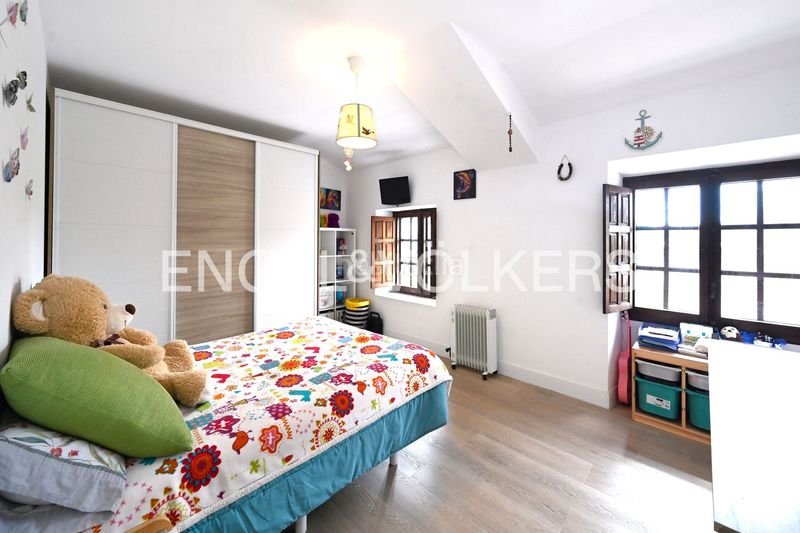 Foto e2d7abc2-ef96-4b84-a5fc-ce398e811449. Casa amb calefacció aparcament a Suances