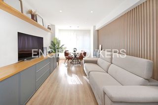 Piso  Calle poeta josé luis hidalgo. Magnífico piso en torrelavega