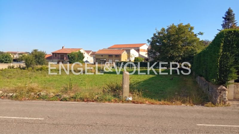 Foto e731c3fb-604b-4a6c-a13a-0d76c02cde42. Terreny residencial a Alisal - San Román Santander