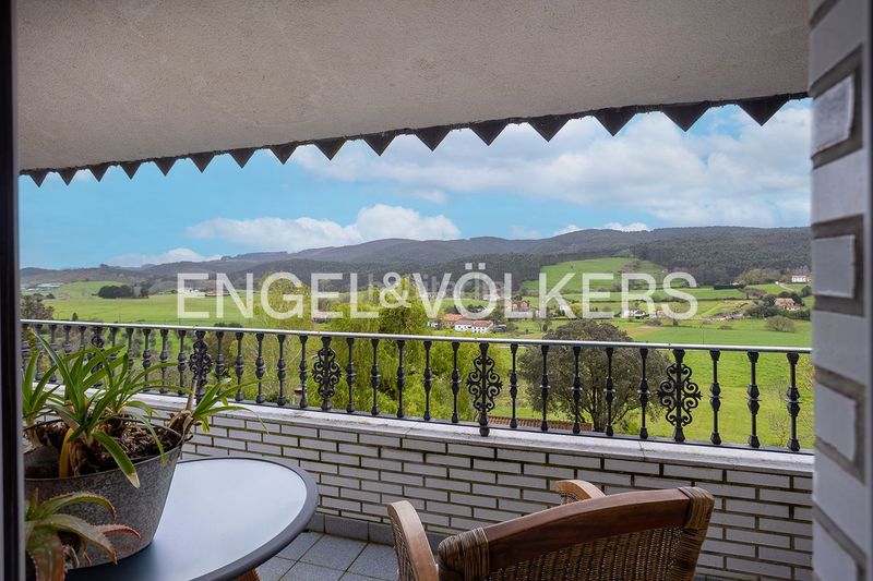 Foto b6d8a80c-62bd-43b3-9ae4-5fee9fedfcc6. Casa con riscaldamento parcheggio piscina in Güemes Bareyo