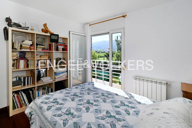 Foto 527a3130-f0fb-414b-8e3d-a4609aee07a0. Casa amb calefacció aparcament a Mazcuerras
