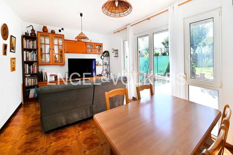Foto 73e2f827-fe53-4877-8372-5f06abb0e185. Casa amb calefacció aparcament a Mazcuerras