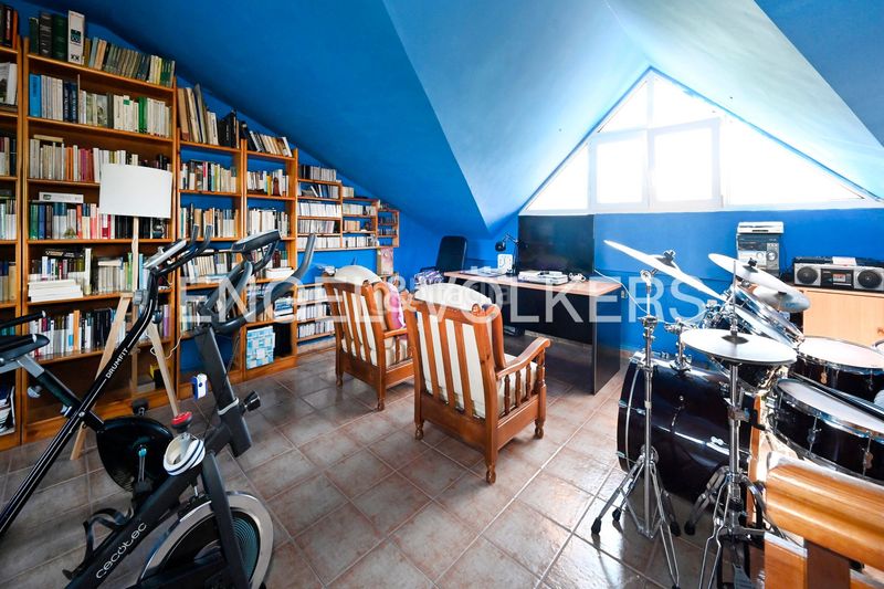 Foto 80281e80-1171-450d-9ff2-19f399621f73. Casa amb calefacció aparcament a Mazcuerras