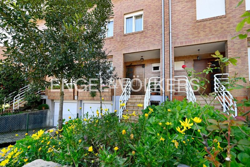 Foto d89611e6-edfd-4cef-b60b-f2ba520940c7. Casa amb calefacció aparcament a Mazcuerras