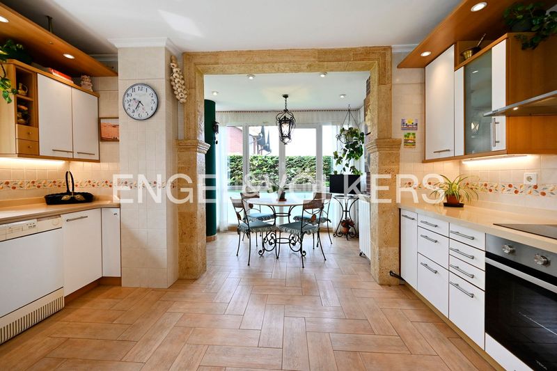 Foto a308c359-d25c-47e4-aa39-5689379a5315. Casa amb calefacció aparcament a Liencres Piélagos