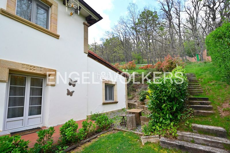 Foto d55fa9ad-cc0b-43b3-b1d9-66a6f2964996. Casa amb calefacció piscina a Reinosa