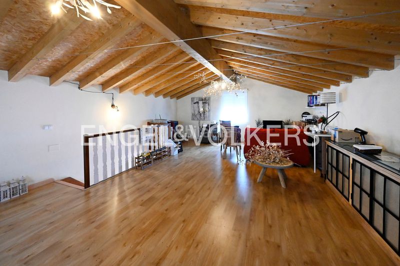 Foto f3ce6304-1586-4223-9d61-1da02ca31c23. Casa amb calefacció piscina a Reinosa