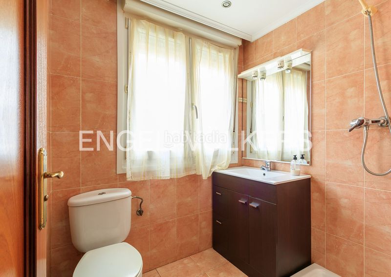 Foto 4499473b-edf1-485c-892c-d358ce06d879. Casa amb calefacció aparcament a Samano Castro - Urdiales