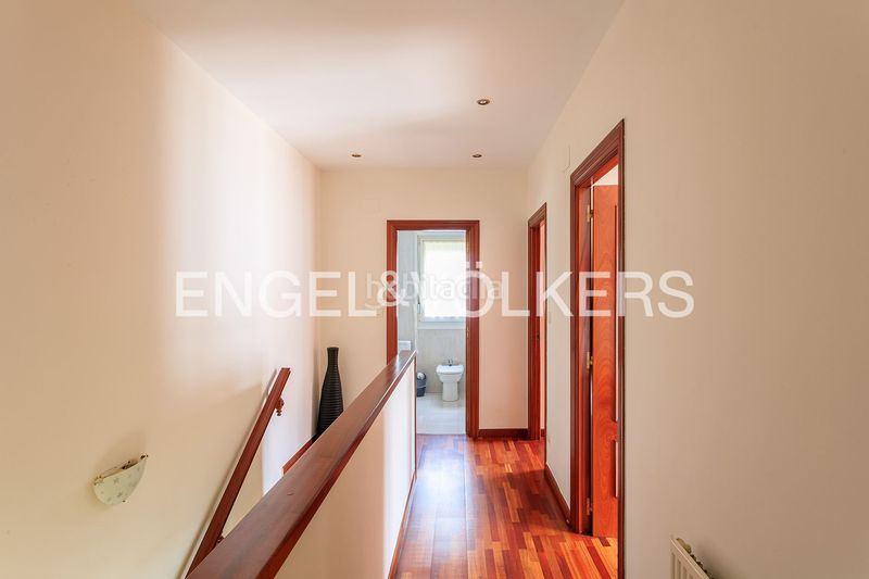 Foto e8d9cd6c-4f30-49ce-bb63-dd64158b6344. Casa amb calefacció aparcament a Samano Castro - Urdiales