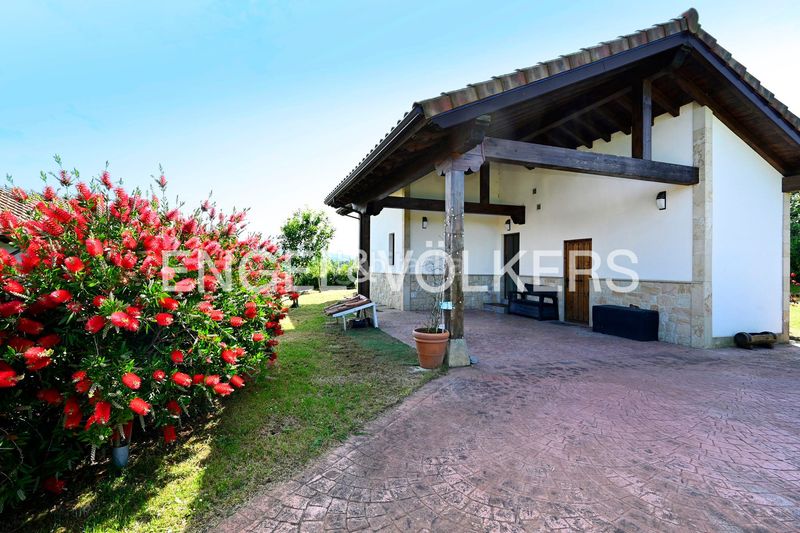 Foto e73f9f64-8c6d-4119-9088-64d79bd3877b. Casa magnífica casa independiente en Suances