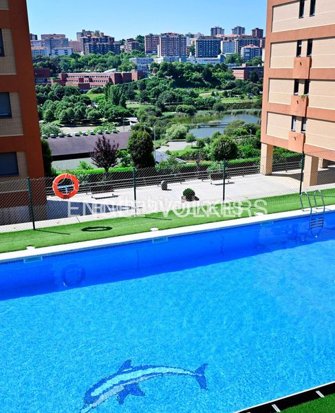 Foto 4b29a99f-4525-4314-9f7e-3ba462ae851d. Lloguer pis amb calefacció aparcament piscina a La Pereda Santander