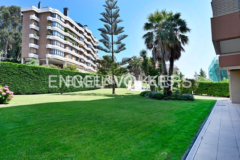 Foto f016d210-612e-43d5-8415-9240ebdea382. Lloguer pis amb calefacció aparcament piscina a La Pereda Santander