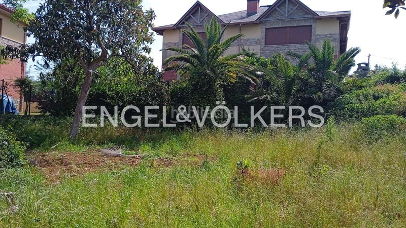 Foto 4e2a56ec-5659-4c3f-80ea-28d28965f271. Terreny residencial a Alfoz de Lloredo