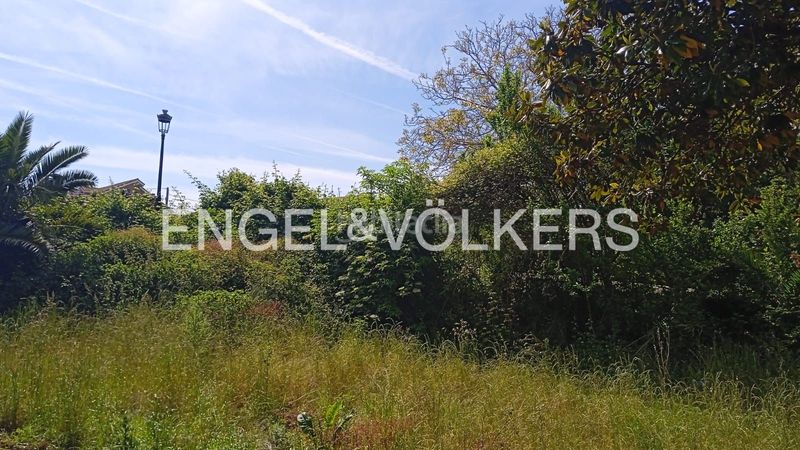 Foto ea1c4f72-0404-4b40-939f-4ea2a60428db. Terreny residencial a Alfoz de Lloredo