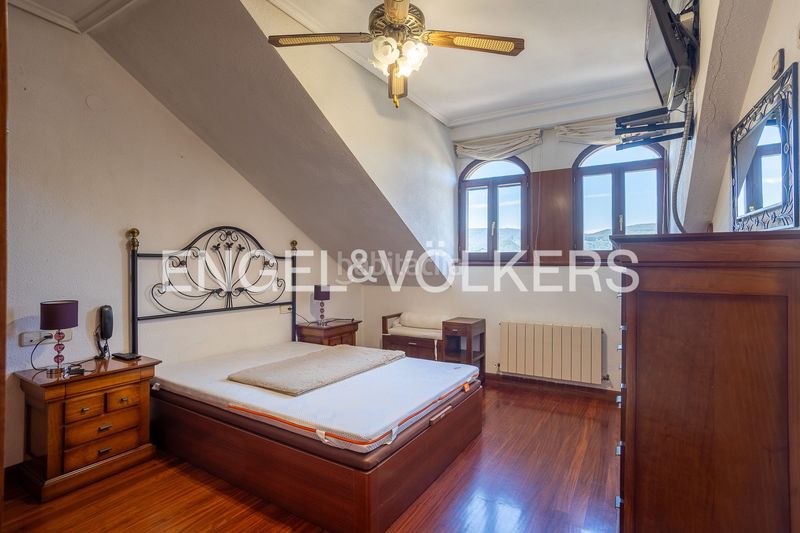 Foto 64414d63-de4b-49fe-9444-3919b0e22b22. Casa amb calefacció a Liendo