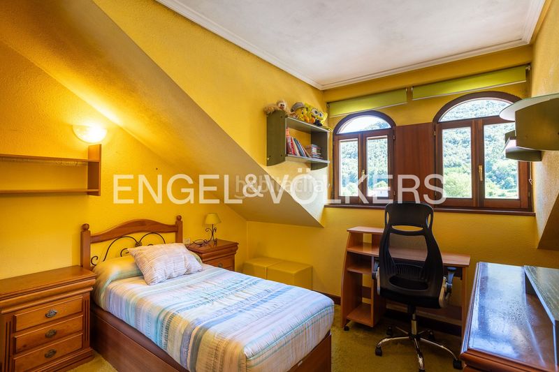 Foto 656d9446-652a-4d73-b325-f89c03448fce. Casa amb calefacció a Liendo