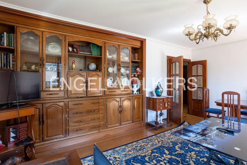 Foto f18c17ef-75f9-4e69-9c30-f10f083eb440. Casa amb calefacció a Liendo