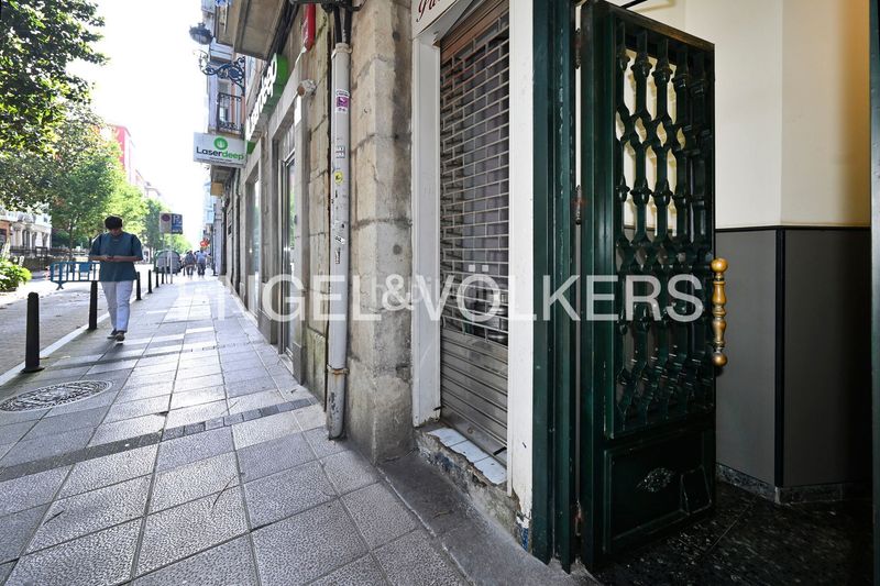 Foto b5621414-1f06-4f39-a286-7354e2242aea. Lloguer pis amb calefacció a Puerto Chico Santander