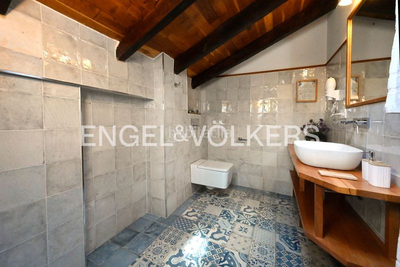 Foto 13f8be1c-36ab-41ea-86d0-004329e69e28. Casa amb calefacció a Mogro Miengo