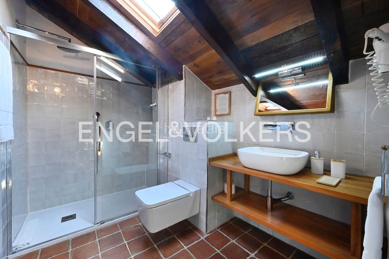 Foto bd5c3441-c131-4cc3-bd06-93865d67696b. Casa amb calefacció a Mogro Miengo