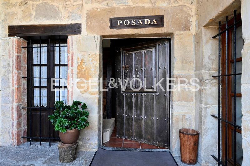 Foto eeced188-61c2-4c4a-a52f-ab0ff392ced8. Casa amb calefacció a Mogro Miengo