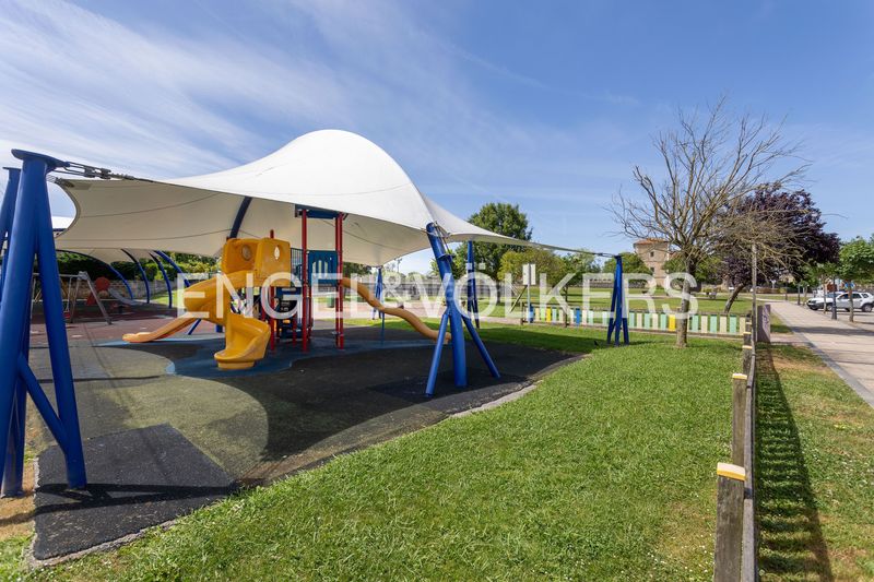 Foto 7a7bc0c8-dd7e-41b4-befe-264f76af3228. Duplex con riscaldamento piscina in Ajo Bareyo