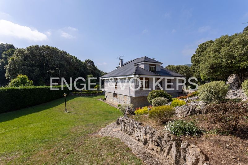 Foto af776e27-ca3e-4c3e-bfbc-07ada7e00c70. Casa amb calefacció aparcament a Arnuero
