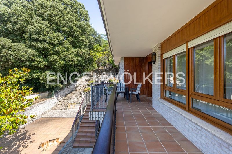 Foto f588a24d-8dda-4569-9e20-dd002ba2ccd1. Casa amb calefacció aparcament a Arnuero