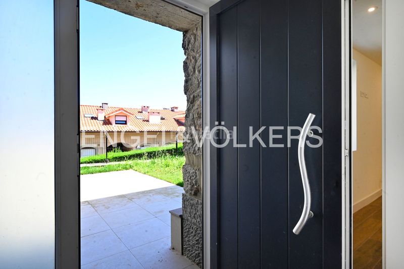 Foto eabc3309-0b24-4762-bf6b-72d10e0d725f. Apartament amb calefacció aparcament a Comillas