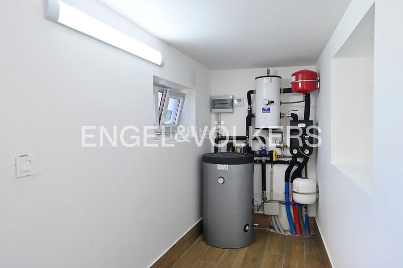 Foto f28ee2b0-1bd0-4b60-8bc3-fe769216992c. Apartament amb calefacció aparcament a Comillas