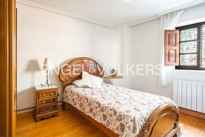 Foto 3fa2640e-8127-4d15-a245-ec6702b00074. Casa adossada amb calefacció a Liérganes