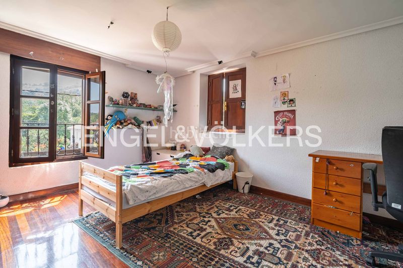 Foto be42798f-c0e0-4cb3-99de-bd0ba73e3ab1. Casa adossada amb calefacció a Liérganes