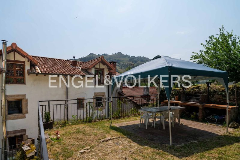 Foto cd34282d-d114-4fa2-bb79-f27f4113752a. Casa adossada amb calefacció a Liérganes