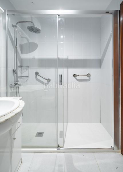 Foto a5f884c1-18e7-4b62-9acf-ede5fa6005c8. Rent flat with heating in Puerto Chico Santander