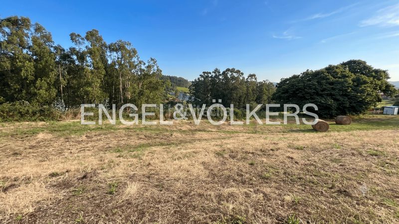 Foto dce5646b-e1eb-44fe-b9bd-7a93f5ecea04. Terreny residencial a Reocín