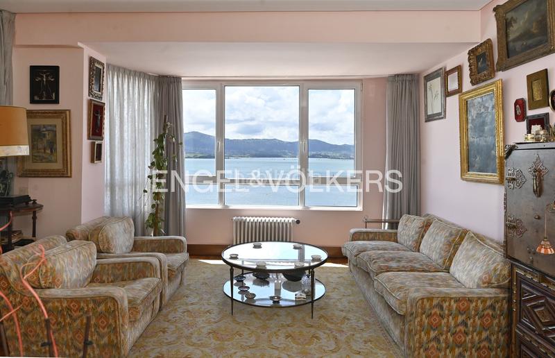 Foto 6c2aceba-0e16-40b8-9334-21ce1d2390f6. Apartamento magnífico piso en castelar con vistas en Santander