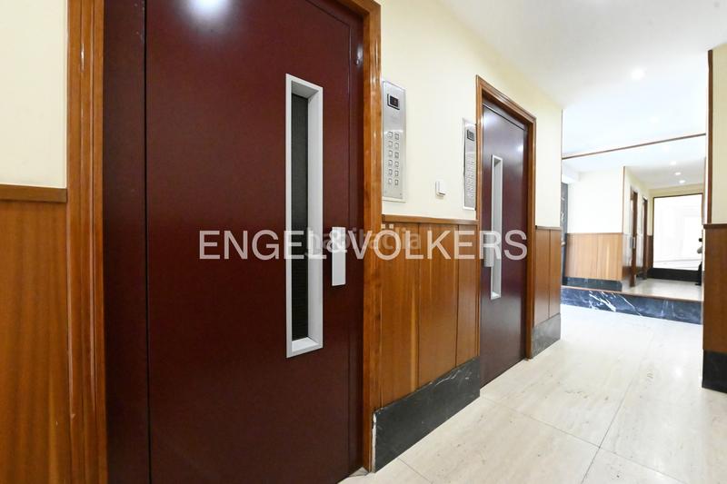 Foto b090af52-4609-4bd9-8ff8-fbca50cbc3d9. Apartamento magnífico piso en castelar con vistas en Santander