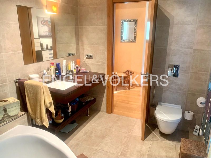 Foto d6238d4c-b526-4767-86f7-ca36e1db1cac. Casa amb calefacció aparcament a Mompia Santa Cruz de Bezana