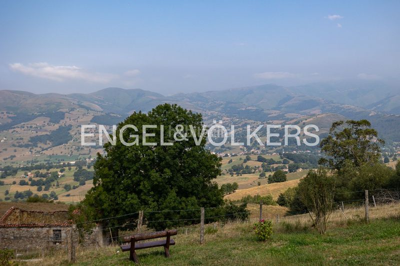 Foto e66b28da-4b69-42b1-b197-edc47fb6245c. Masia amb calefacció a Villacarriedo