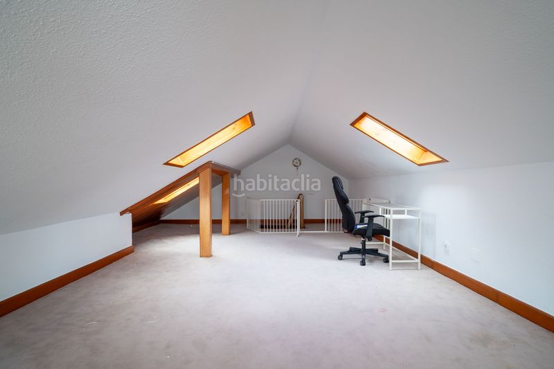 Foto dc4d85b0-9244-4282-8612-e0b83960e1b1. Casa adossada amb calefacció aparcament a El Sardinero Santander