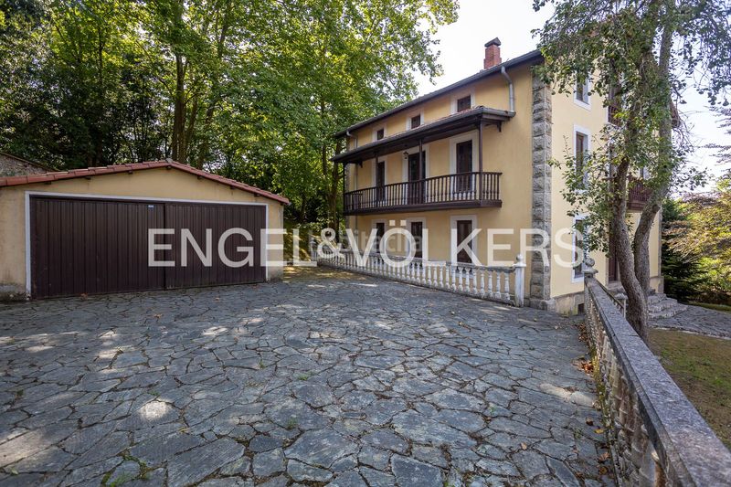 Foto 69882018-3365-471a-be14-1fb95d8fee28. Casa con riscaldamento parcheggio in Riotuerto