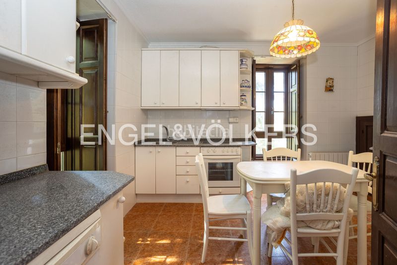 Foto ccd834fe-3bd7-4733-bfb8-309bbd4d78fe. Casa con riscaldamento parcheggio in Riotuerto