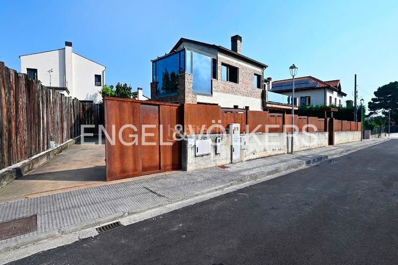 Foto ad1dd6c8-1182-4f8c-ba4f-6915b3632298. Casa amb calefacció aparcament piscina a Liencres Piélagos