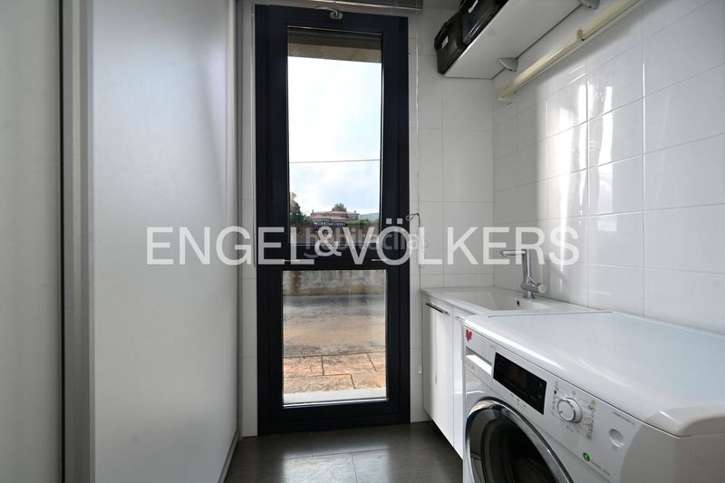 Foto b6f65a43-d05b-48f6-9266-ac1ff0bcd889. Casa amb calefacció aparcament piscina a Liencres Piélagos